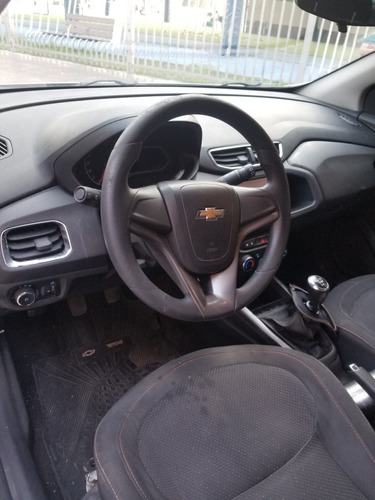 Imagen 2 de 7 de Chevrolet Onix 1.4 Ltz Mt 98cv 2015