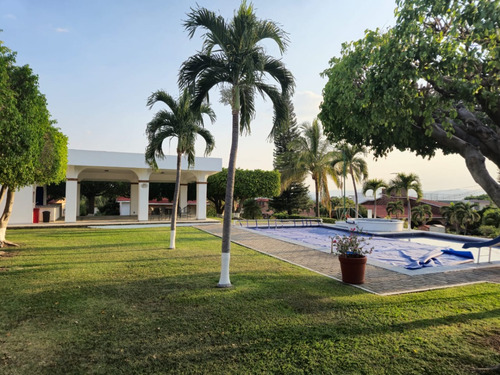 Casa En Venta Oaxtepec Morelos 3 Recamaras Amplio Jardin