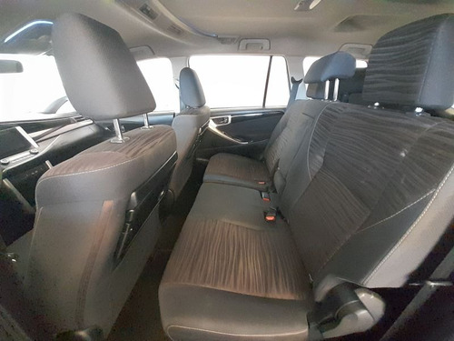 Toyota Innova 2.7 Srv 6at 8a