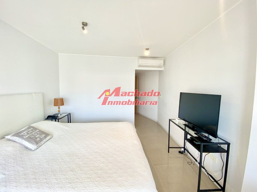 Imagen 9 de 18 de Playa Mansa A Pasos Del Mar Y Del Enjoy ! Excelentes Servicios