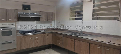 Casa En Venta En El Paraíso 24-15777 Yf