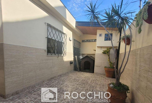 Casa 4 Ambientes. | Roldan, Belisario 2599