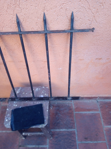 Reja Para Pasillo Negra De 55x1 Mts Usada En Buen Estado (Usado)