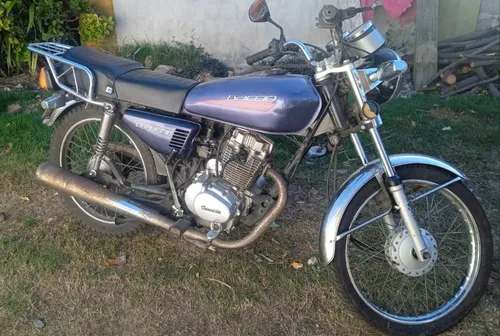 Moto Con Encendido Electrónico, Cubiertas Y Batería Nuevas.