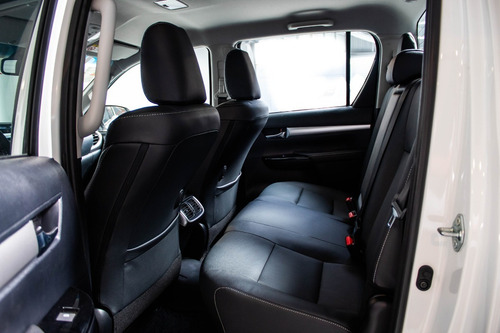 Imagen 14 de 22 de Toyota Hilux Srx 2.8 Tdi 4x4 0km 2022