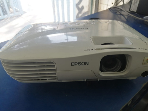 Epson Powerlite X10+ 