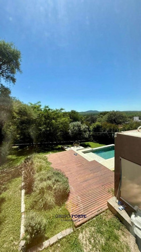Casa De Categoria En Venta En Country Valle Del Golf