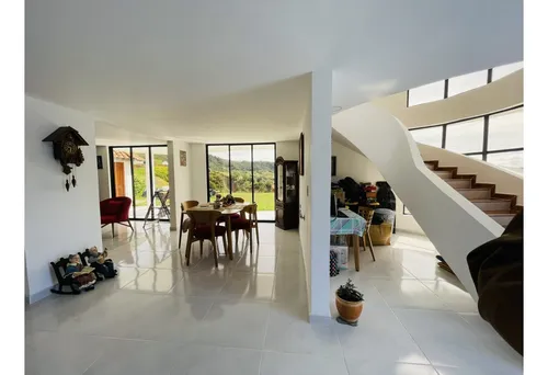 Se Vende Casa En Club Campestre En San Roque, Antioquia