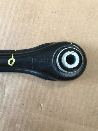 Brazo Suspensión Lateral Trasero Izquierdo Mazda 3 2010-2013 (Usado)