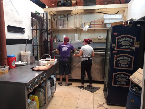 Imagen 4 de 11 de Parrilla- Empanadas-comidas Parar Llevar- Queseria- Fiambreria- Panchos