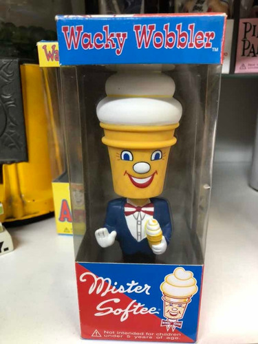 Funko Vintage Wacky Wobbler Bobble Head Mister Softee
