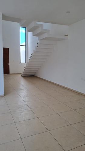 Casa(46) En Venta En Privada Zendera En Conkal