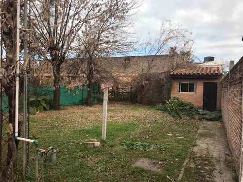 Casa En Venta En Zapiola