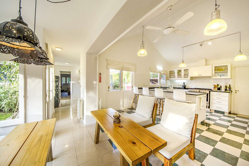 Casa En Venta De 4 Dormitorios En San Rafael