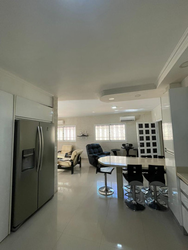 Excelente Townhouse Duplex Urb.brisas De San Miguel A Cinco Minutos Del Sambil