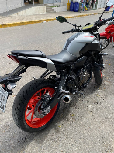 Imagem 7 de 13 de Yamaha Mt-07