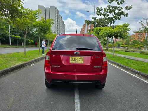 Kia Carens 2.0 Rondo Ex