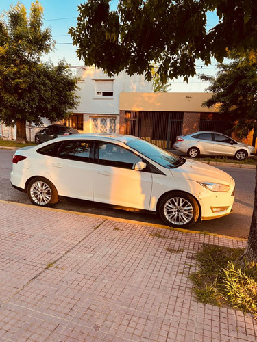Ford Focus III 2.0 Se Plus Mt