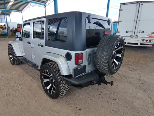 Imagen 9 de 13 de Jeep Wrangler Sahara 2009