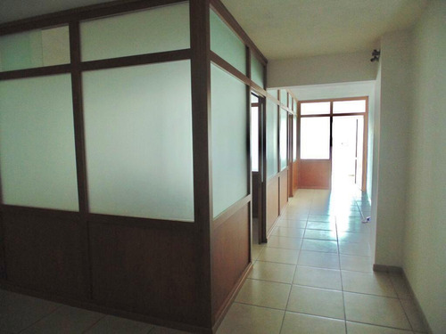 Imagen 5 de 8 de 1226 Venta Oficina En Excelente Ubicación Tres Cruces