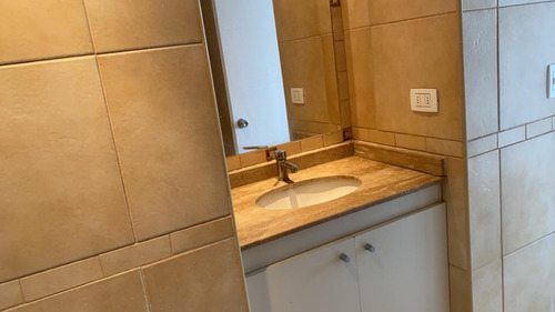 Vendo Cómodo Departamento En Excelente Ubicación