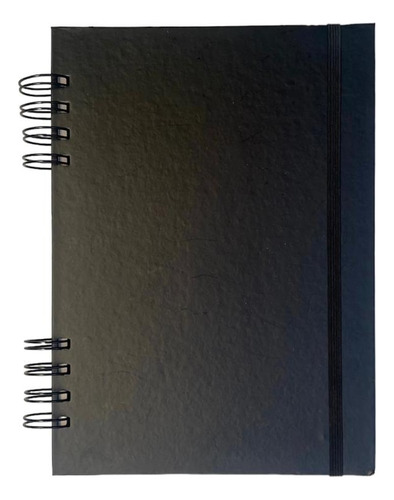 Cuaderno A5 New Álbum Tapa Dura 2mm Forrada, Hojas Rayadas. Color Negro