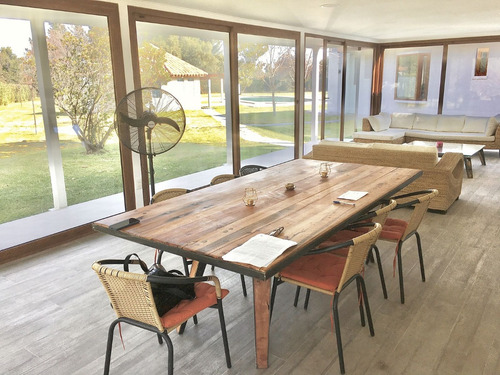 Fabulosa Residencia Como Nueva, Espectaculares Terminaciones