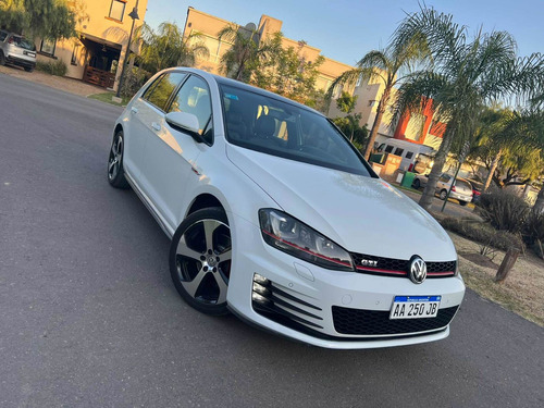 Imagen 10 de 21 de Volkswagen Golf 2016 2.0 Gti Tsi App Connect + Cuero