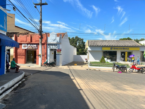 Vendo Casa Localizada No Centro De Elesbão Veloso Ao Lado Do Banco Do Brasil