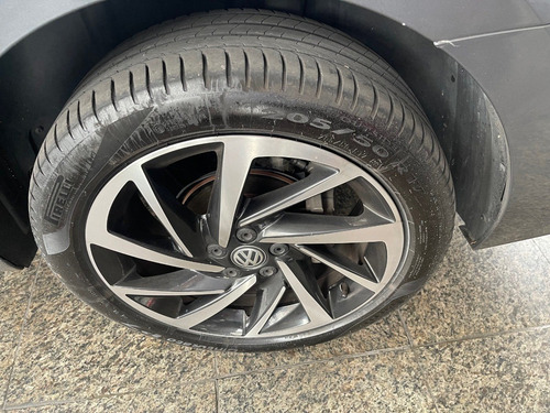 Imagem 9 de 10 de Volkswagen Virtus Highline 200 Tsi
