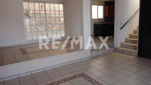 Imagen 5 de 29 de Casa En Renta En Barrio De Analco - (2)