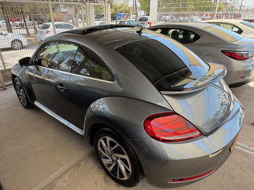Volkswagen Beetle 2.5 Sound Tiptronic At