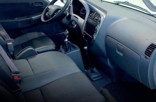Kia Bongo Bongo K-2500 2.5 4x4 tb Diesel