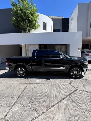 RAM Ram 1500 LIMITED MILD HYBRID 5.7L 4x4