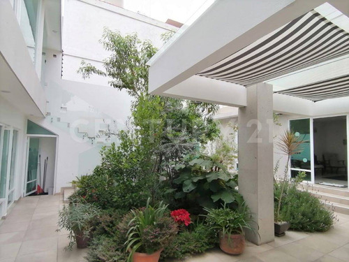 Edificio En Venta En Jardines De Santa Mónica, Tlalnepantla, Estado De México