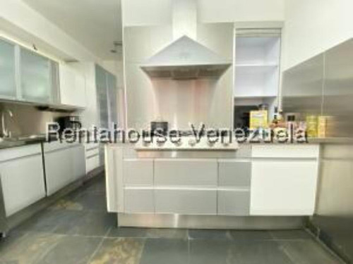#25-19912 Lujoso Y Amplio Apartamento En La Castellana