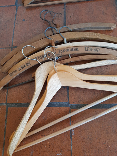 Perchas De Madera Antiguas Satrerias Tintorerías - Martínez Madera