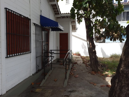 Imagem 10 de 30 de Casa Comercial Com Area Construida De 250,00 M2 No Bairro Rio Vermelho. - Sfl642 - 69548399