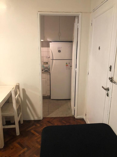 Reservado/// Departamento De Dos Ambientes Con Balcón Interior, Recoleta, Alquiler Temporal