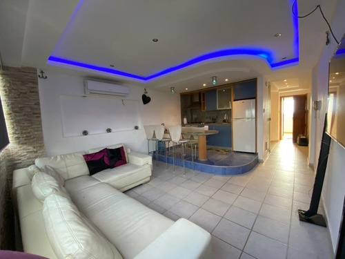 Imagen 4 de 9 de Se Vende Apartamento En Tucacas