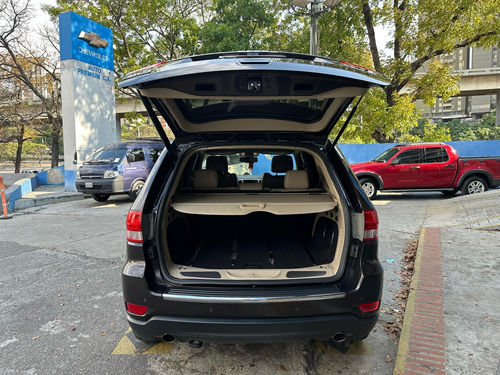 Jeep Grand Cherokee Sport Wagon 2013