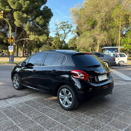 Imagen 4 de 10 de Peugeot 208 Feline Pack Cuir