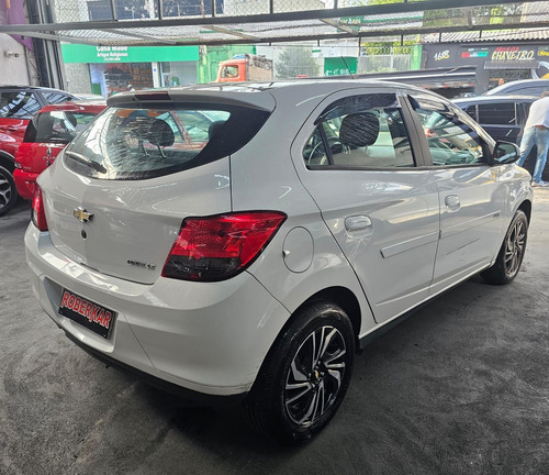 Chevrolet Onix 1.4 Lt 5p