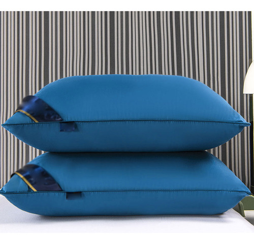 Funda De Almohada M De Terciopelo Con Forma De Pluma, De Cal