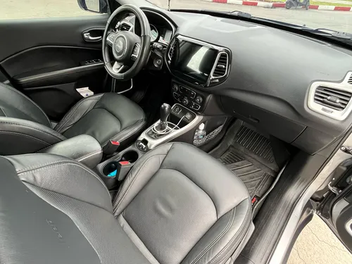 Jeep Compass 2.4 4X2 Longitude At