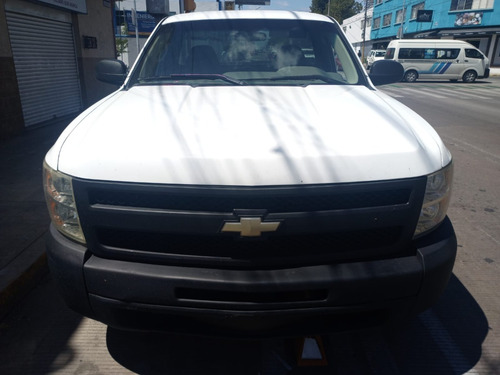 Imagen 2 de 11 de Chevrolet Silverado 2013