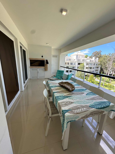 Green Park - Solanas - Punta Del Este -dpto 2 Amb Moderno Semana Santa Disponible