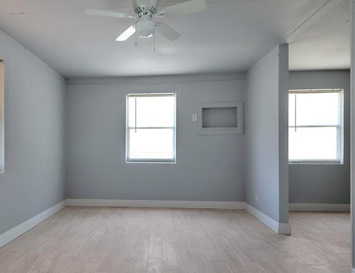Casa En Venta - 2 Dormitorios 1 Baño - 450mts2 - Miami, Florida