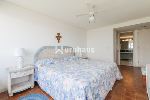 Imagen 11 de 21 de Departamento De 4 Dormitorios Primera Linea Playa Brava - Tiburon