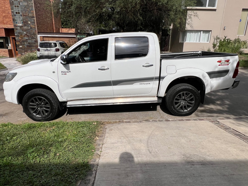 Vendo Toyota Hilux 2.5 Cd Dx Pack 4x4 - Modelo 2015
